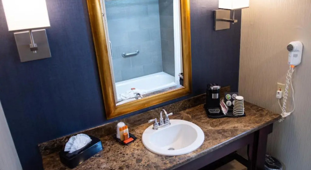 Четырёхместный номер Deluxe Carson Valley Inn
