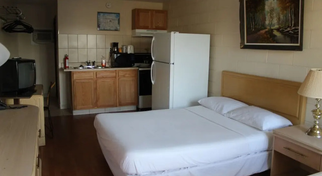 Двухместный номер Standard с балконом Ritz Inn Niagara