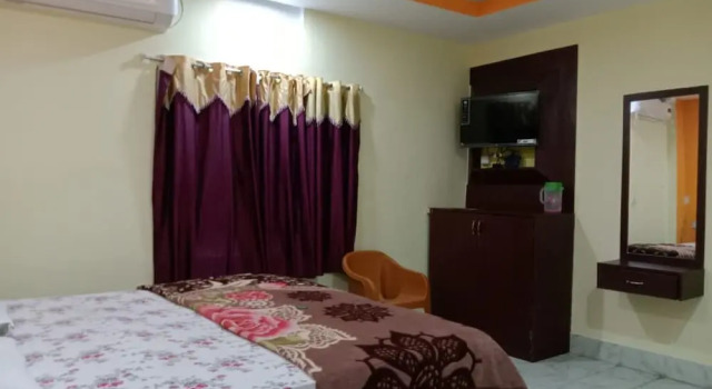 Goroomgo Sahoo Palace Puri, Prenota Hotel Puri Orissa