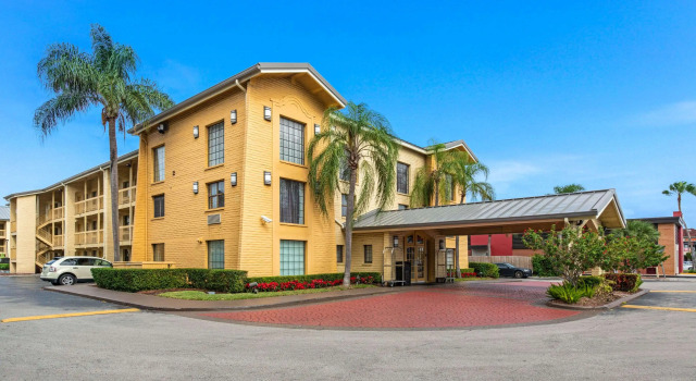 La Quinta Inn by Wyndham Miami Airport North