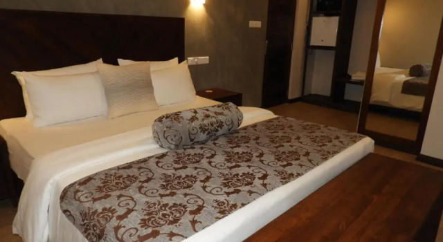Номер Deluxe Sapphire Seas Beachfront Hotel