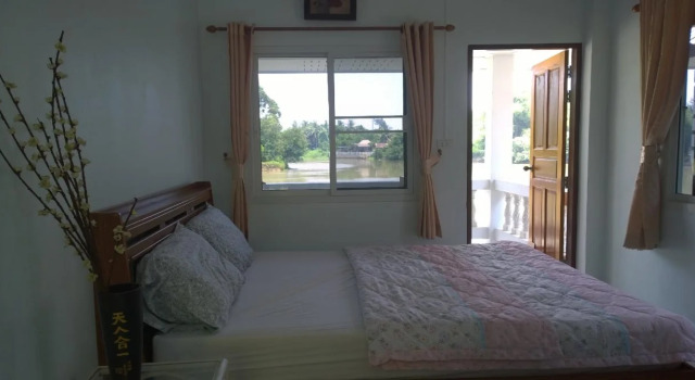 Baan Nub Dao, Rezervați Hotel Doem Bang 