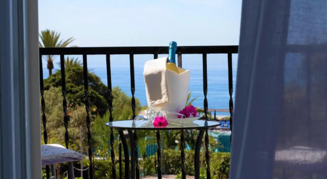 Двухместный номер Standard с видом на море Hotel La Mandorla