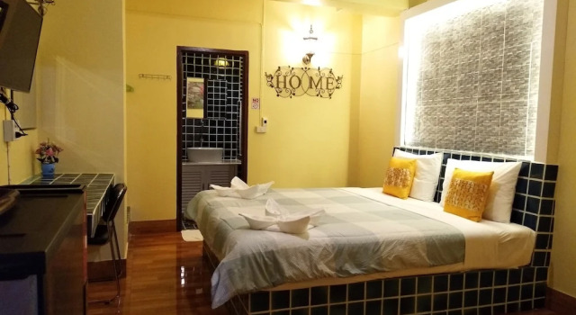 Baan Sai Thong Hotel
