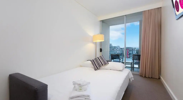 Семейный люкс Sage Hotel Wollongong