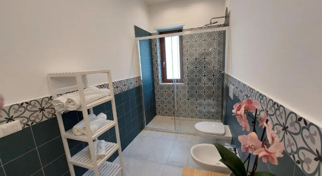 Семейный люкс с балконом Mistral Luxury Suites