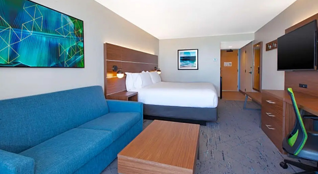 Номер Standard oceanfront Holiday Inn Express & Suites VA Beach Oceanfront by IHG