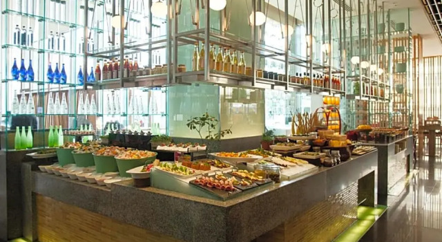 Номер Superior с видом на горы JW Marriott Pune