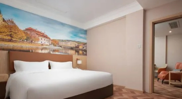 Семейный люкс Standard Vienna Hotel (Sanya Bay Phoenix International Airport Branch)