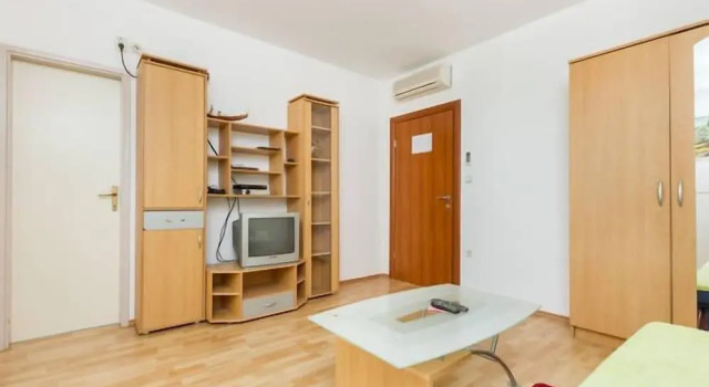 Апартаменты c 1 комнатой с балконом Villa Cezar