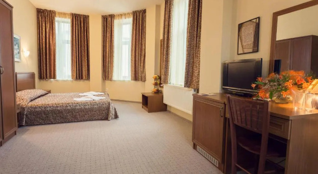 Komfort Doppel Zimmer mit Balkon und mit Blick Hotel Varosha