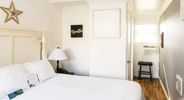 Seaside Laguna Inn & Suites, Varaa Hotelli Laguna Beach 