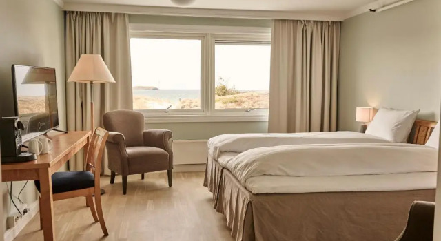 Двухместный номер Standard с видом на море Sola Strand Hotel