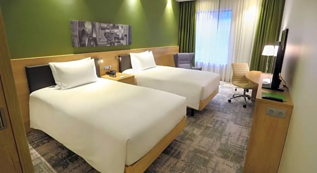 Четырёхместный номер семейный Connecting Hampton By Hilton Gdansk Old Town