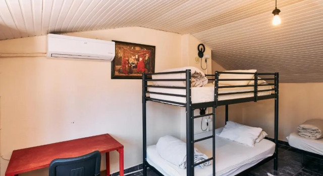 Кровать в общем номере hostel vague