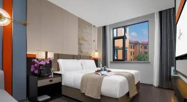 Люкс Rezen Dong Hotel (Chengdu Jinli Wuhou Temple Branch）