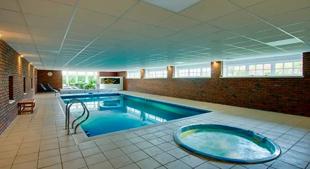 Home Farm B&B - Sunflower Room, Book Landbrugsophold SPA-hoteller i Perthshire, SPA