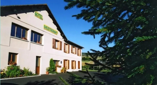 Gîte du Mézenc, Đặt Khách sạn Les Estables 