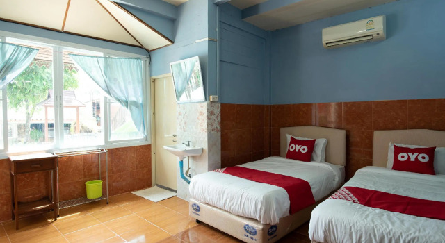 Двухместный номер Deluxe с красивым видом из окна OYO 402 Raknatee Resort