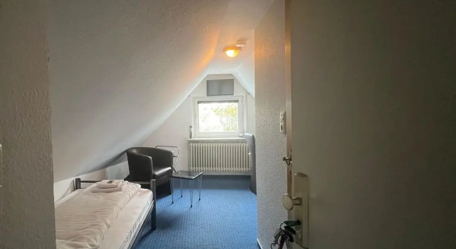 Hotel 9-enhof, Забронировать Отель Отели Вуппертали 3 звезды, 3*