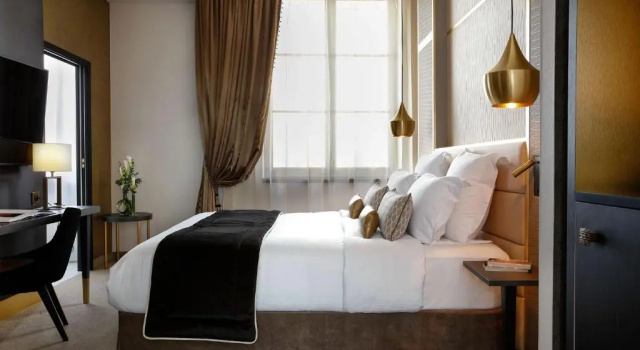 Двухместный номер Privilege Niepce Paris, Curio Collection By Hilton