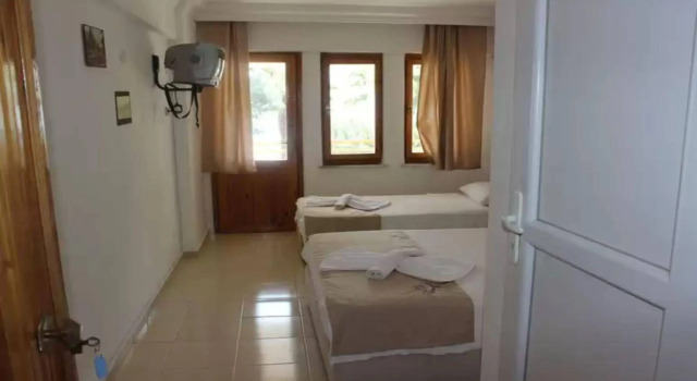 Tuana Hotel, Varaa Hotelli Hotellit Marmara-alue pysäköinnillä, Pysäköinti