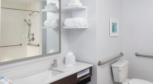 Четырёхместный номер Standard с балконом Hampton Inn Dunedin, Fl