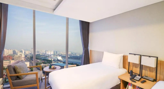 Семейный номер Deluxe с видом на город Harbor Park Hotel
