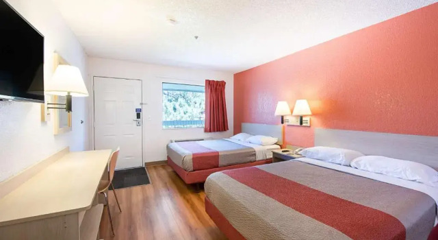 Четырёхместный номер Standard Motel 6-Sparks, NV - Airport - Sparks