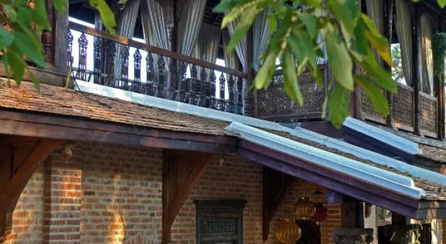 Chateau Orientale Resort, Varaa Lomakeskus Hotellit Luang Prabang uima-altaalla, Uima-allas