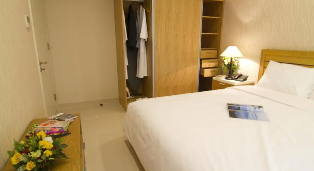 Апартаменты Premium Mayfair Suites
