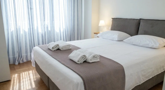 Elegant 2BD Apartment, Забронировать Апартаменты/квартира Отели Афины с парковкой, рядом с Театр Каролос Коун "Театрон технис", Парковка