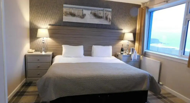 Двухместный номер Standard с видом на море Cullen Bay Hotel
