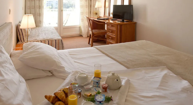 Трёхместный номер Standard с балконом Hotel Le Tilbury