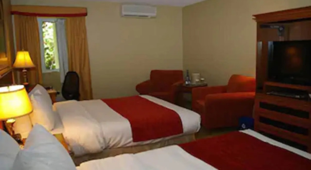 Четырёхместный номер Standard Цокольный этаж Comfort Inn Mont Laurier