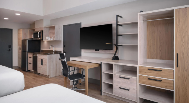 Четырёхместный номер Standard @HOME by Best Western Walkerton