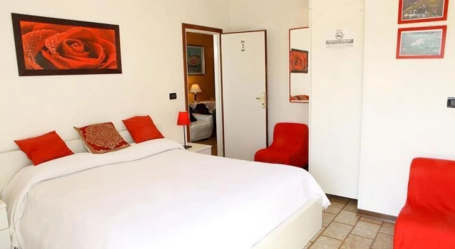 Dallapia, Rezervovat Hotel  