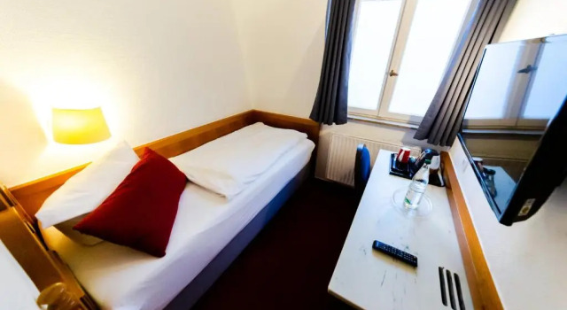 Номер Standard Hotel zum Ritter St Georg - Oldest Residential Building in Heidelberg