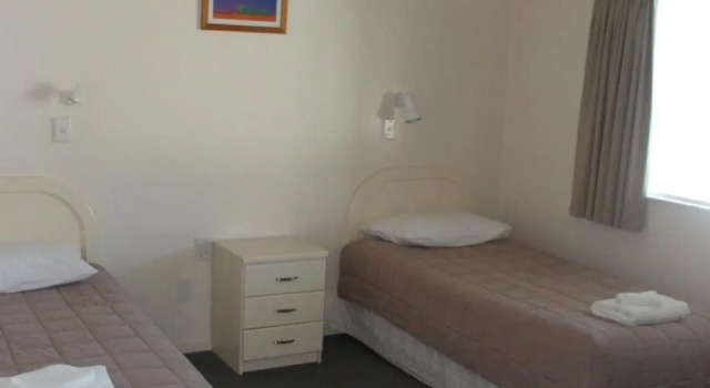 Апартаменты Acorn Estate Motel