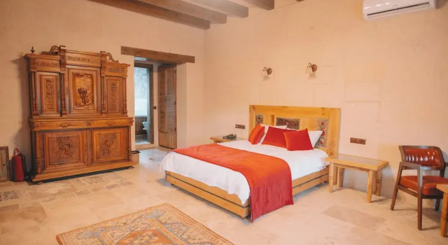 Люкс Royal Cappadocia Perimasali Cave Hotel