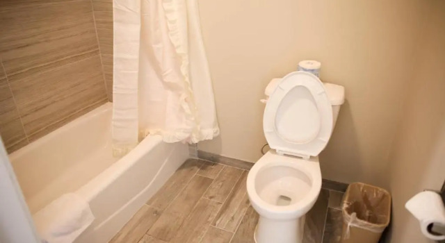 Номер Standard Newport Bay Inn