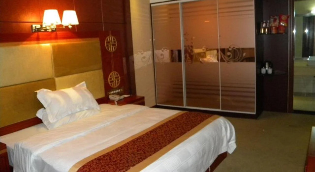 Nanjing Riyu Business Hotel, Prenota Hotel Hotel a Jiangsu con parcheggio, Parcheggio