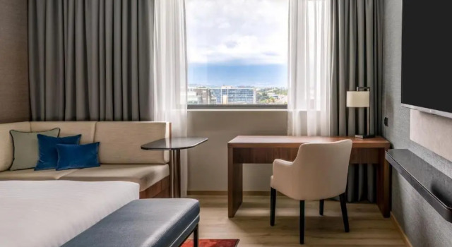 Двухместный номер Deluxe Geneva Marriott Hotel