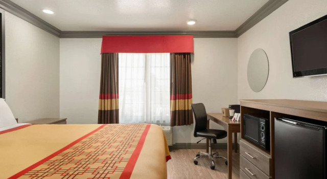 Двухместный номер Deluxe Super 8 by Wyndham Santa Clarita/Valencia