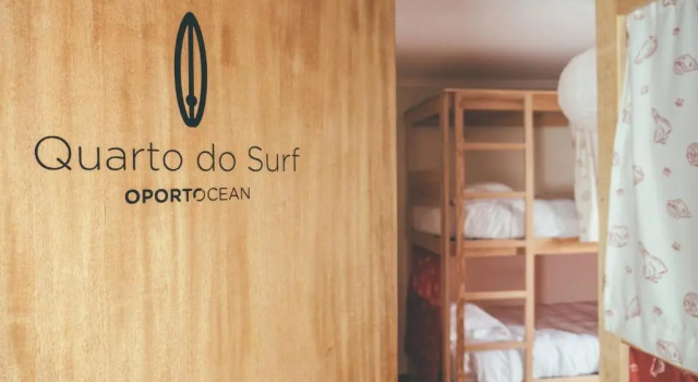 Кровать в общем номере с балконом Oportocean Hostel