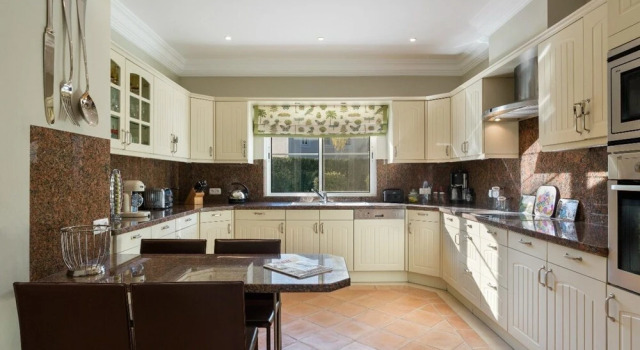 Вилла Villa in Quinta do Lago Resort 1042