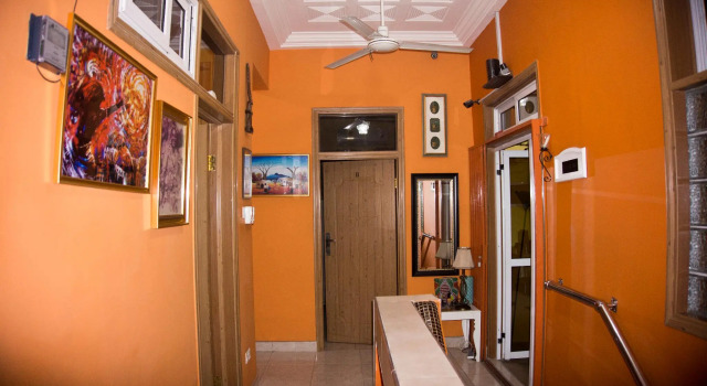 Jesiwa B's Little Palace