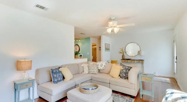 Bright Navarre Vacation Rental, 2 Mi to Beach!, Брондау Демалыс үйі Navarre Panhandle Florida