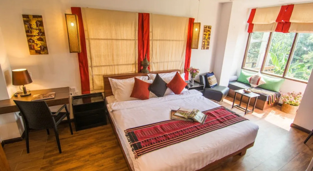 Двухместная студия с балконом и с видом на сад Woodside Inn & Serviced Apartments