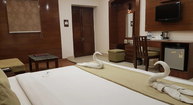 Hotel Harsh Ananda